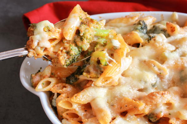 Cheesy Broccoli Pasta Bake Cheesy Broccoli Pasta Bake