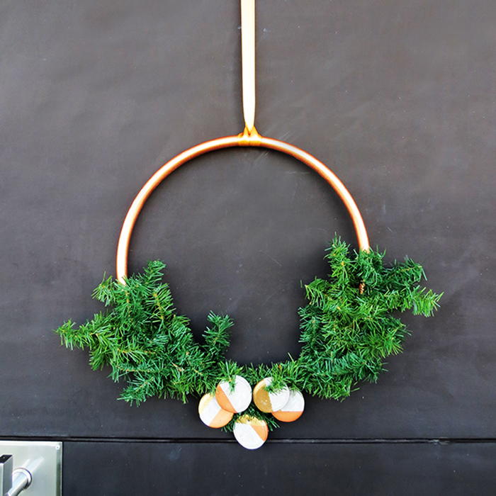 Modern Christmas Wreath | AllFreeChristmasCrafts.com