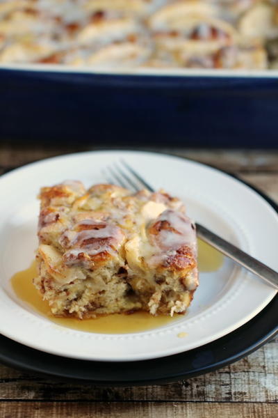 Apple Cinnamon Roll French Toast Bake