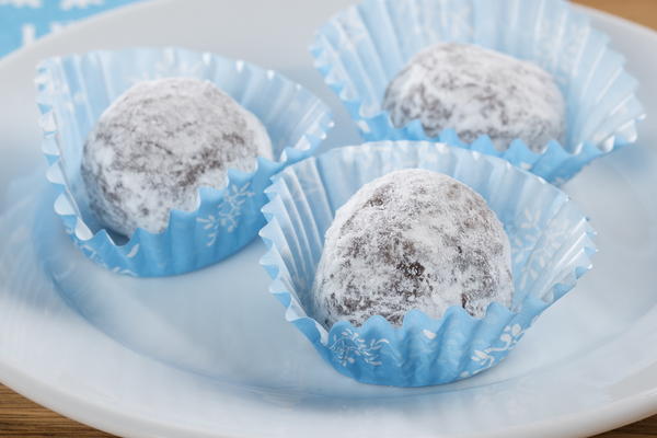 Coconut Walnut Brownie Truffles Coconut Walnut Brownie Truffles