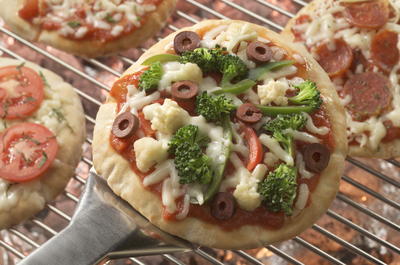 Grilled Pita Pizzas