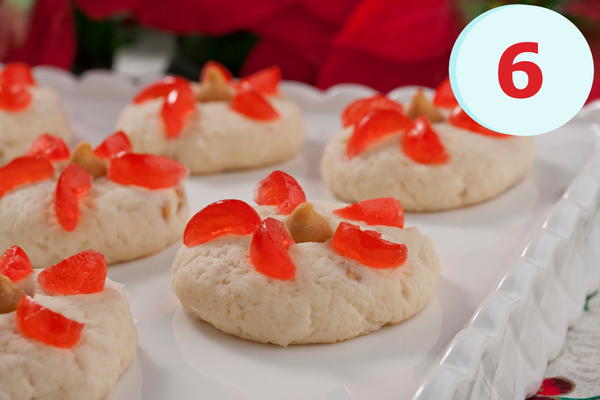 Poinsettia Cookies Poinsettia Cookies
