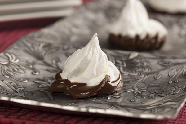 EDR Mocha Meringues