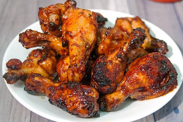 Sweet Sriracha Chicken Wings
