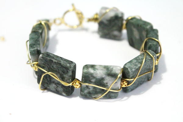 Easy Wire Wrapped Gemstone Bracelet