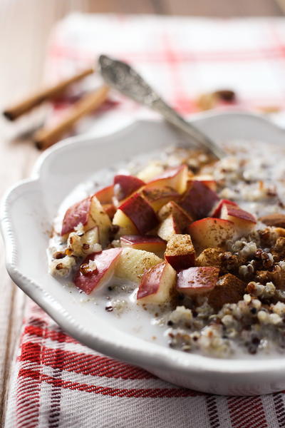 Apple Cinnamon Quinoa Breakfast Bowl Apple Cinnamon Quinoa Breakfast Bowl