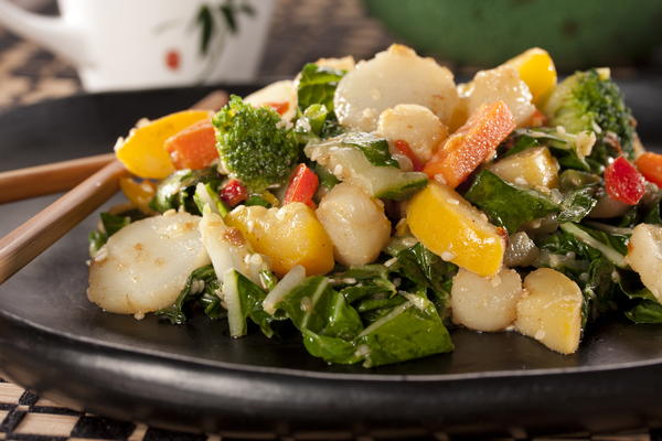 Seared Scallops with Asian Veggies EDR Seared Scallops with Asian Veggies