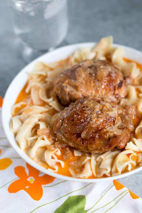 Vintage Slow Cooker Chicken Paprika Vintage Slow Cooker Chicken Paprika