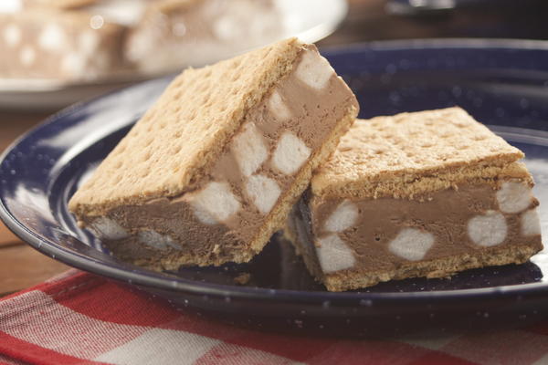Smore Puddin Sandwiches