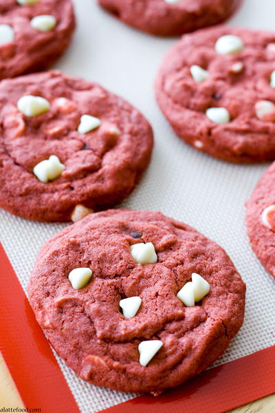 Red Velvet White Chocolate Chip Cookies Red Velvet White Chocolate Chip Cookies
