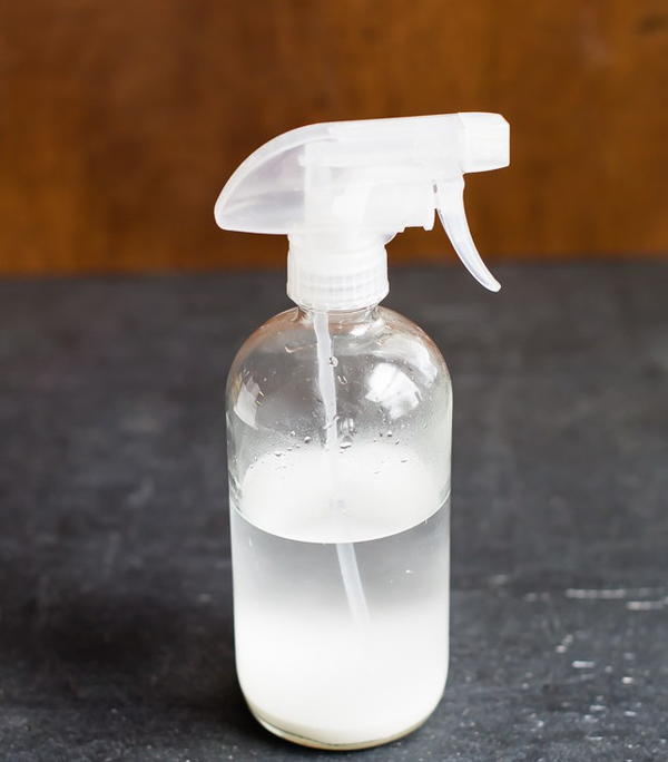Natural DIY Glass Cleaner Natural DIY Glass Cleaner