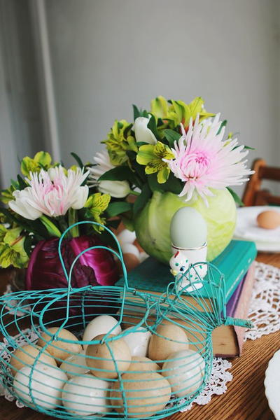 Simple Easter DIY Centerpiece Simple Easter DIY Centerpiece