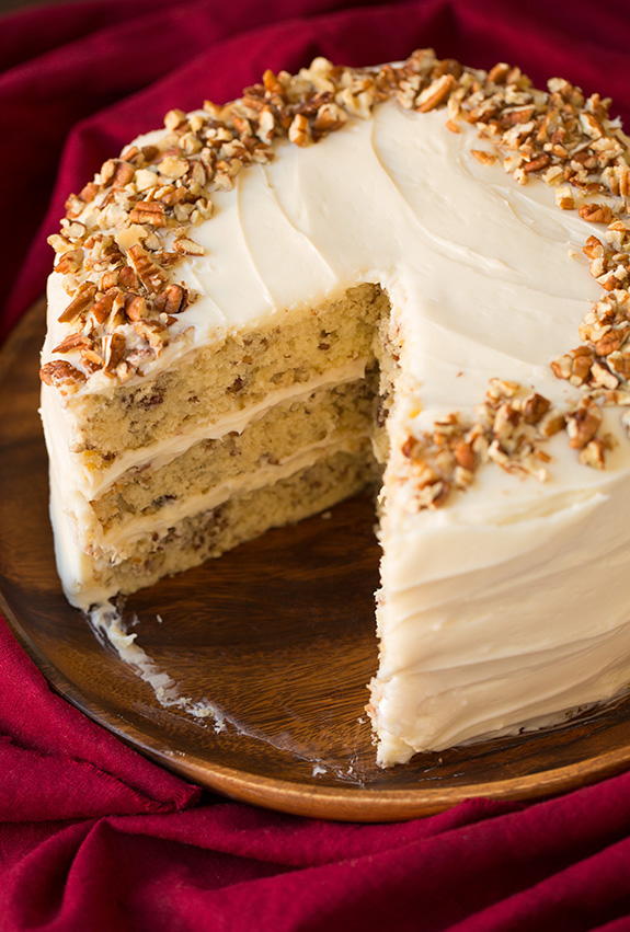 Mama's Classic Pecan Cake Recipe | FaveSouthernRecipes.com