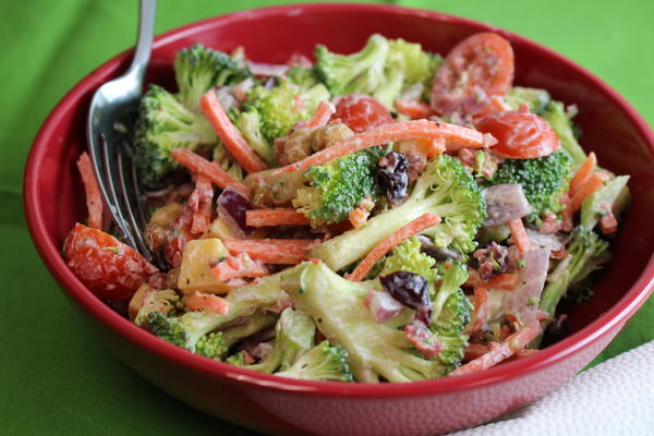 Worlds Best Broccoli Salad