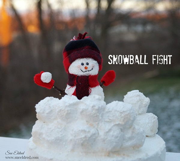 Snowball Fight Snowman Crafts | FaveCrafts.com