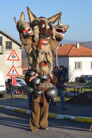 An example of mummers