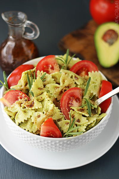 20-Minute Creamy Avocado Pasta 20-Minute Creamy Avocado Pasta