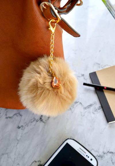 Faux Fur DIY Pom Pom Faux Fur DIY Pom Pom