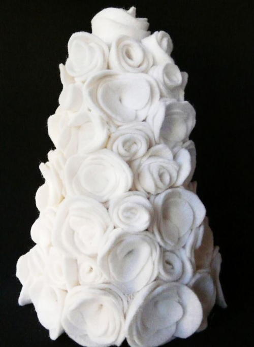 Felt Rose Tabletop Christmas Tree Felt Rose Tabletop Christmas Tree