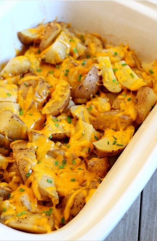 Easy Cheesy Potatoes | AllFreeSlowCookerRecipes.com