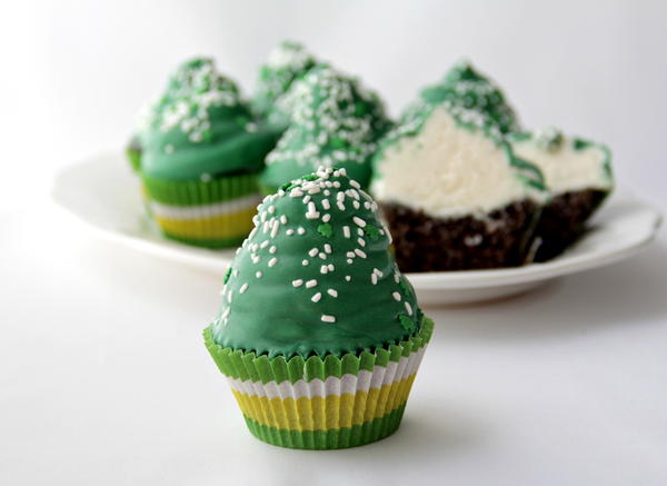 Green Velvet St. Patrick’s Dipped Cupcakes