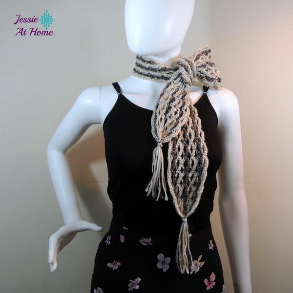 Nettie’s Simple Tassel Scarf