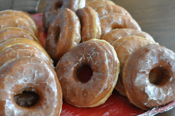 Light-and-Tasty Amish Doughnuts Light-and-Tasty Amish Doughnuts