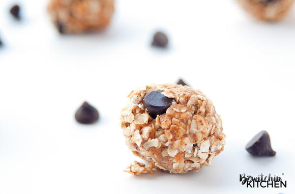 4-Ingredient Almond Butter Balls 4-Ingredient Almond Butter Balls