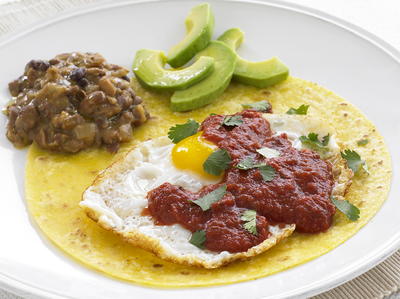Ranch-Style Eggs with Refried Beans Ranch-Style Eggs with Refried Beans