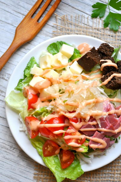 Skinny Girls Reuben Salad Skinny Girls Reuben Salad