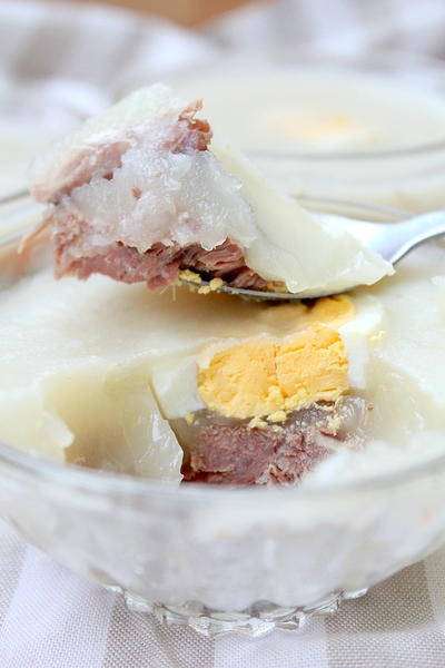 Aspic Recipe with Pork Meat Eggs and Trotters Aspic Recipe with Pork Meat Eggs and Trotters