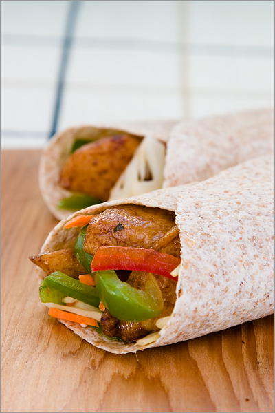 Southwest Chicken and Black Bean Wrap | FaveHealthyRecipes.com