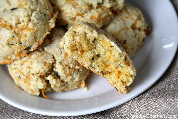 Gluten-Free Cheddar Bay Biscuits Gluten-Free Cheddar Bay Biscuits_1
