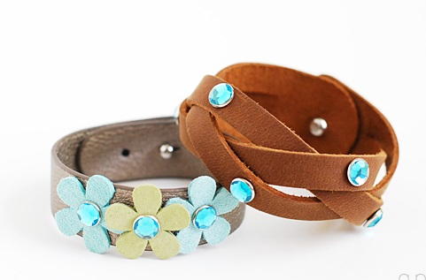 Riveting Rhinestone DIY Bracelet Riveting Rhinestone DIY Bracelet