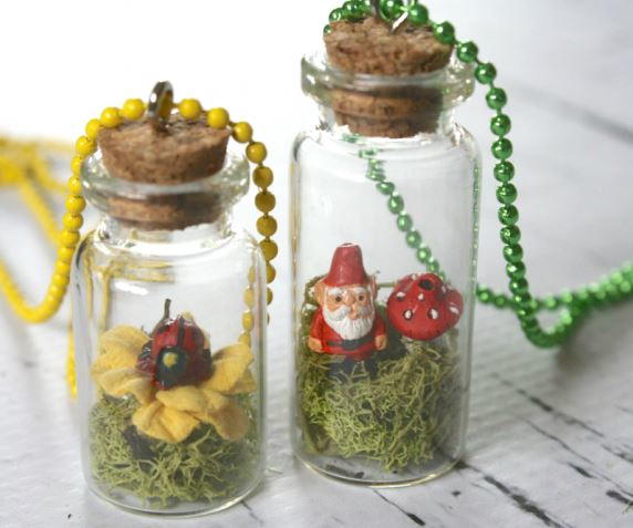 Mini Terrarium DIY Necklaces Mini Terrarium DIY Necklaces