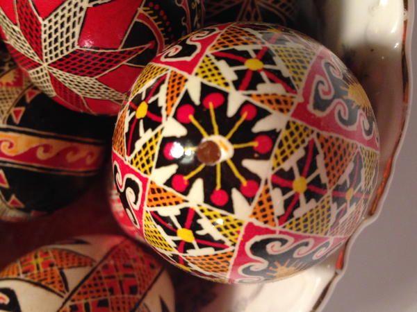 How to Remove Whites Yolk Without Cracking The Shell How to Remove Whites & Yolk Without Cracking The Shell