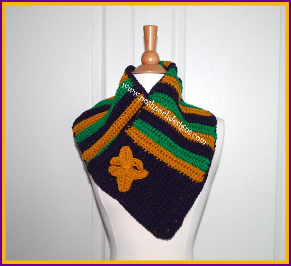 Mardi Gras Cowl with Fleur de Lis Pin Mardi Gras Cowl with Fleur de Lis Pin