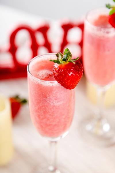 Strawberry Mimosa Recipe Strawberry Mimosa Recipe