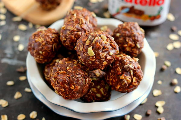 Mint Nutella Energy Bite Mint Nutella Energy Bite