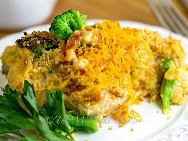 Cracker Barrel Copycat Cheesy Chicken and Broccoli Bake