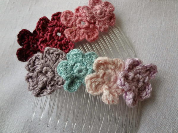 Flower haircombs Flower haircombs