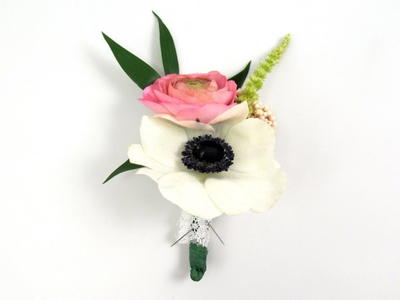 Spring DIY Boutonniere