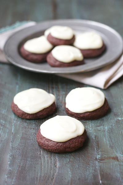 Red Velvet Cookies and Vanilla Cream Cheese Frosting