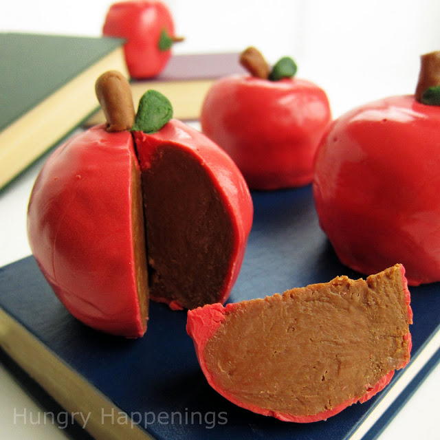 Topsy Turvy Caramel Apples Topsy Turvy Caramel Apples