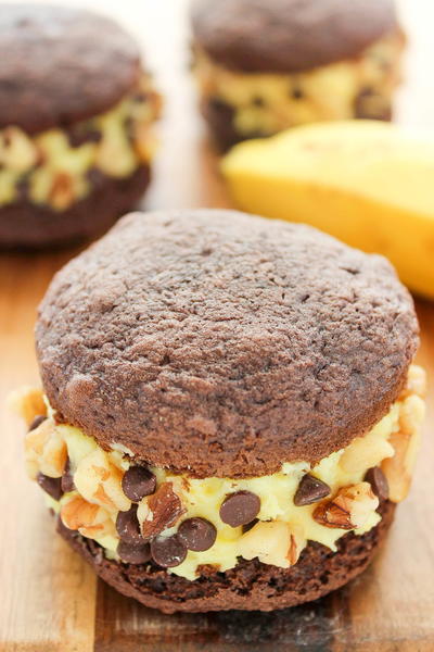 Chunky Monkey Ice Cream Whoopie Pies