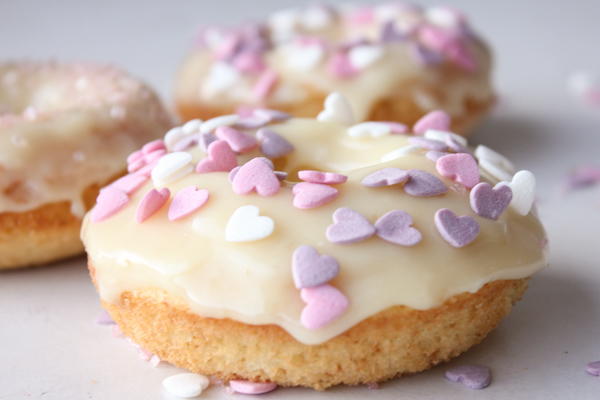 Easy Dipped Vanilla Cake Donuts Easy Dipped Vanilla Cake Donuts