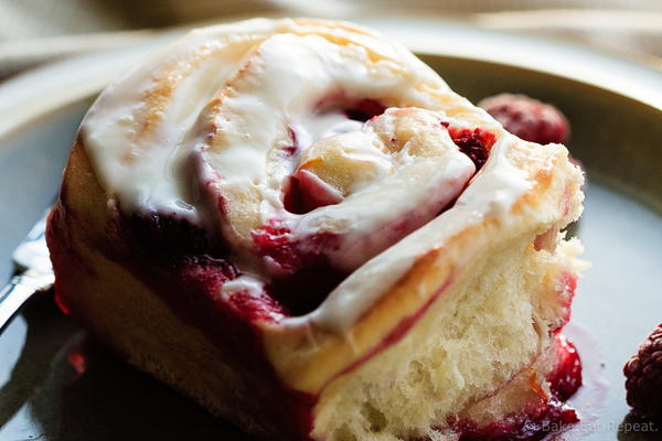 Lemon Raspberry Sweet Rolls Lemon Raspberry Sweet Rolls