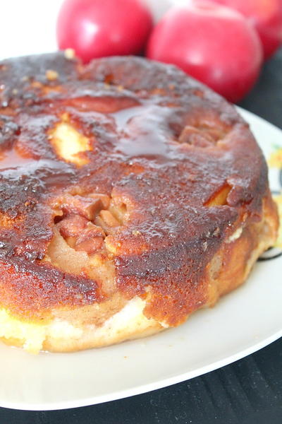 Caramelized upside down apple cake Caramelized upside down apple cake