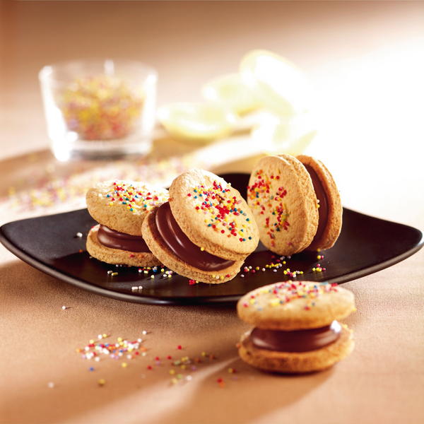Chocolate Hazelnut Sandwich Cookies Chocolate Hazelnut Sandwich Cookies