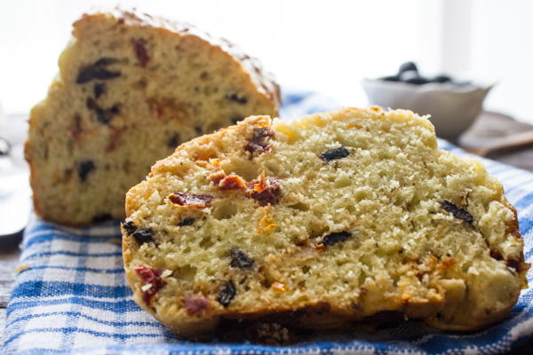 Sun-dried Tomato Olive Bread Sun-dried Tomato Olive Bread